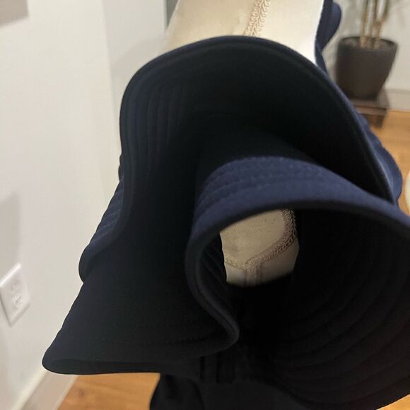 Xscape Navy Blue gown size 16 NWT - Picture 7 of 15